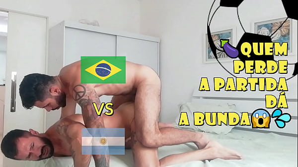 Aron ridge fazendo sexo com brasileiro gostoso